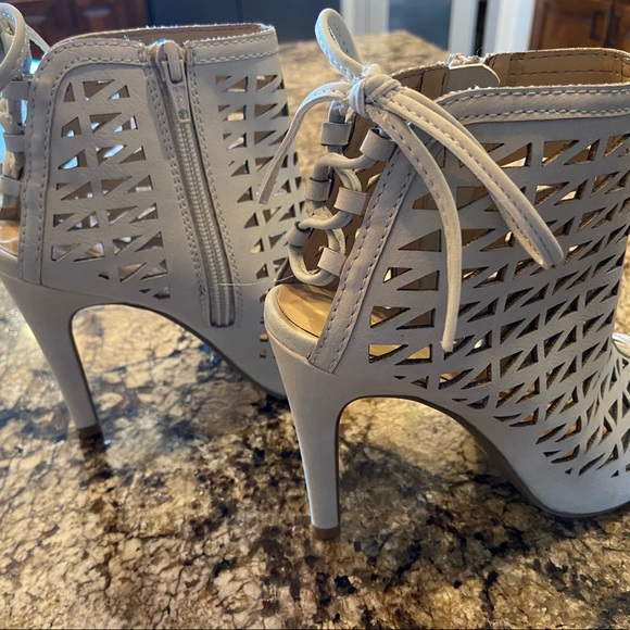 Dressy open toe heel’s - Picture 10 of 11